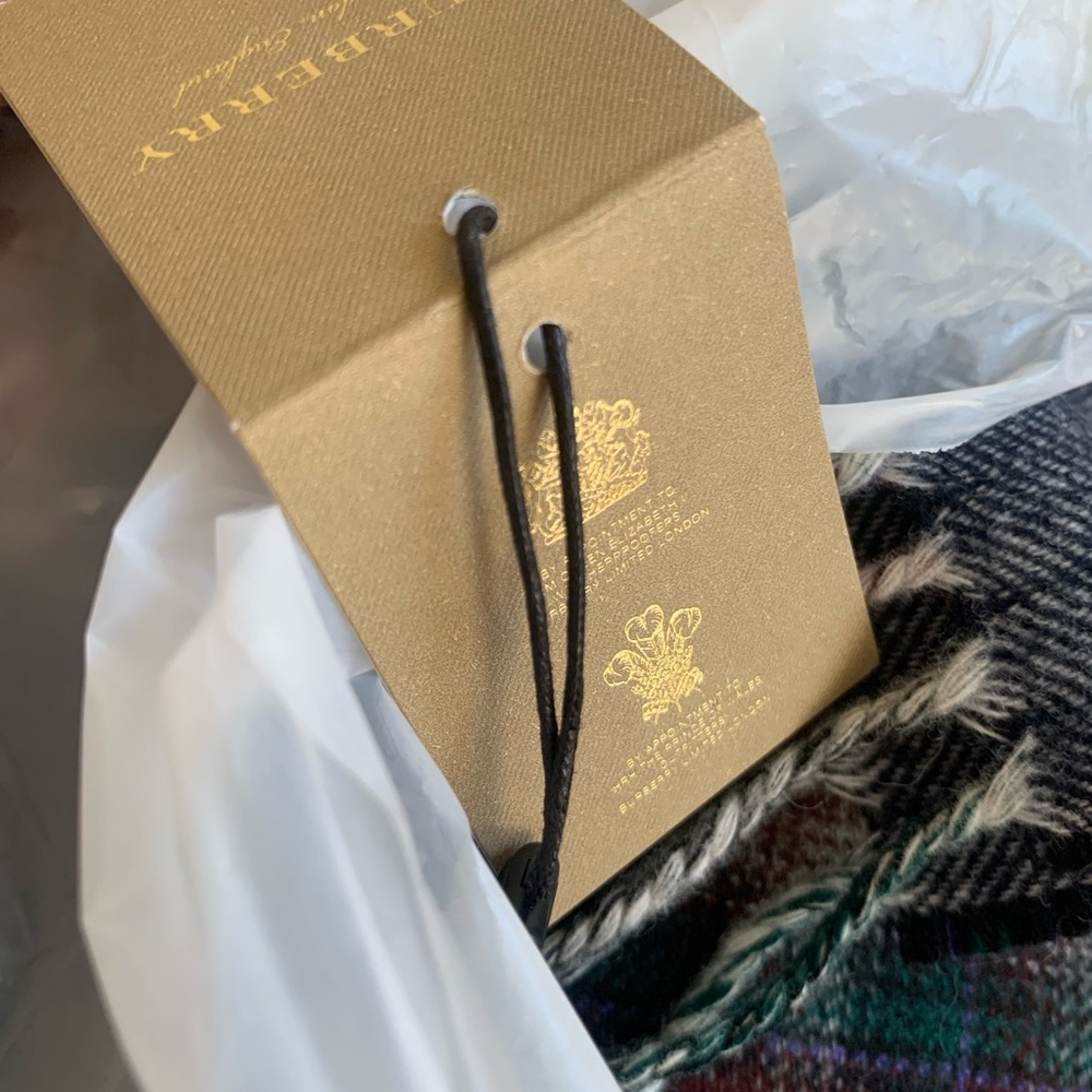 NWT AUTHENTIC Bur Burberry Reversible Colour Check Wool Scarf  168x30cm $430 - Picture 5 of 7